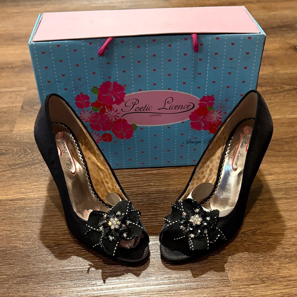Poetic License Black Heels with Bow Accent